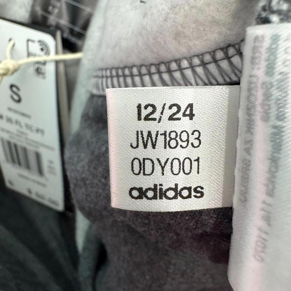 Adidas Essentials 3 Stripe Fleece Track Pants Men’s Size Small Dark Gray Heather - Picture 13 of 13